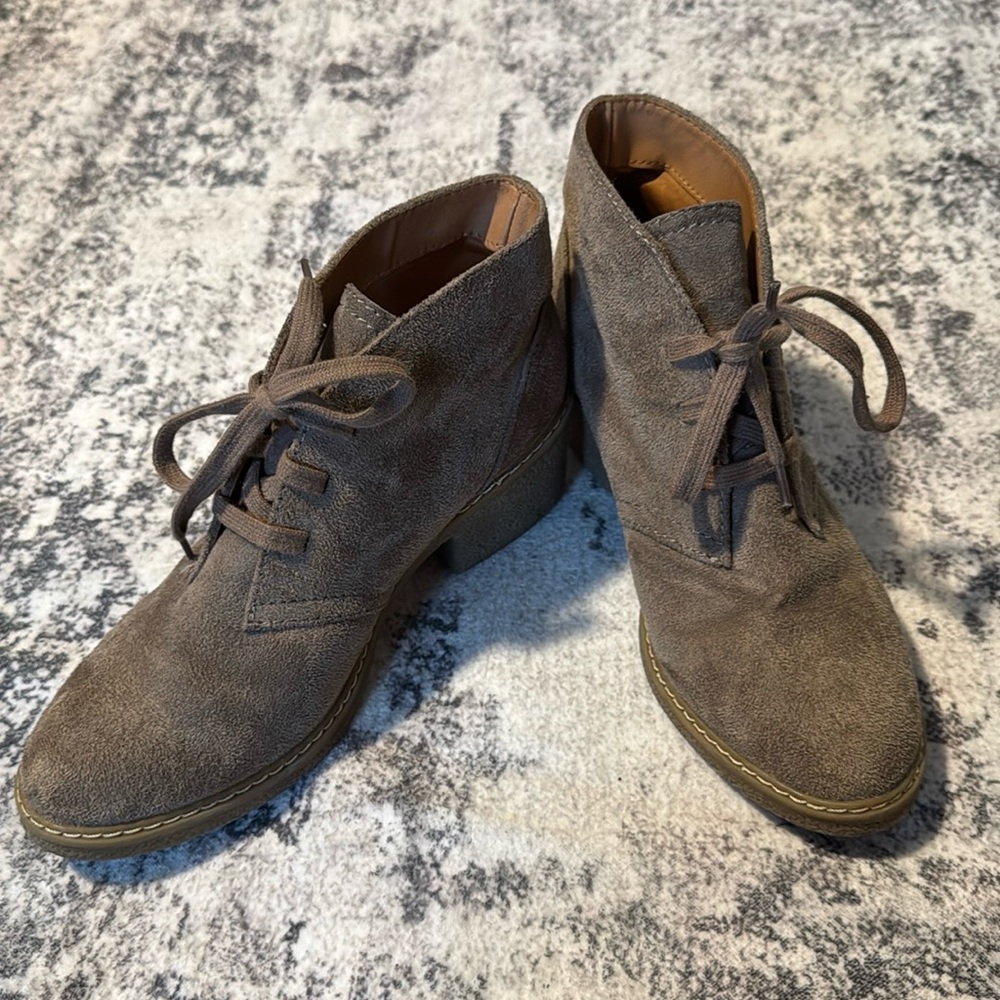 Universal Thread Boots - image 1